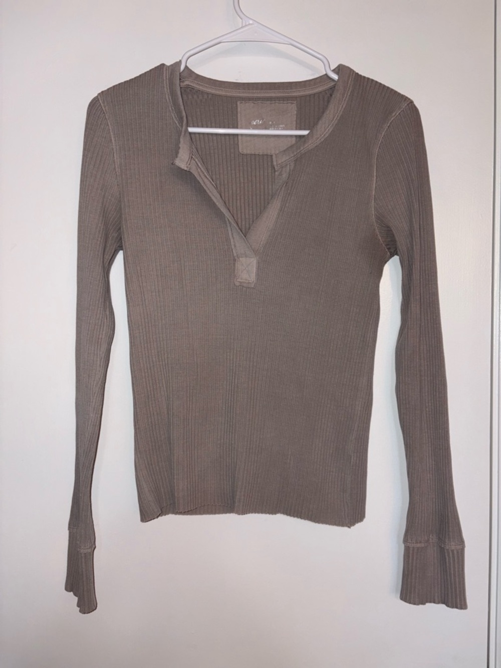 🍀4 for 25🍀 Aerie | Tan Long Sleeve Shirt